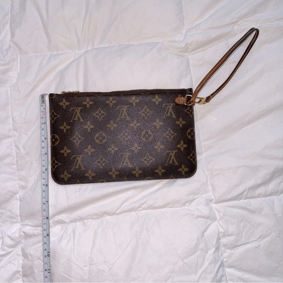 Louis Vuitton neverfull pochette - Picture 4 of 15